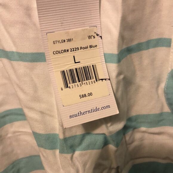 Southern Tide size large razor back tank top with chest pocket - Picture 3 of 9